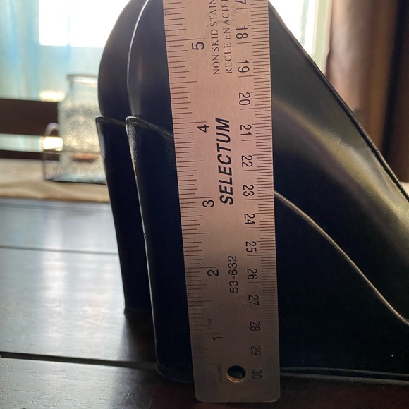 Kenneth Cole New York Black Leather Wedge - Picture 7 of 10